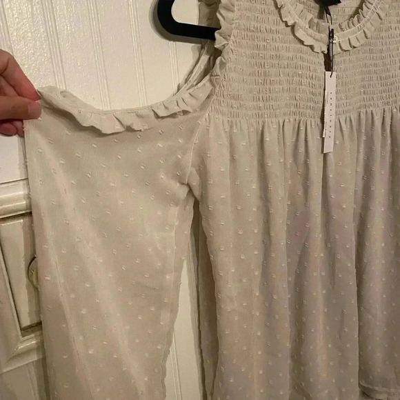 Nwt Sanctuary Wishmaker Cold Shoulder top - Picture 6 of 7